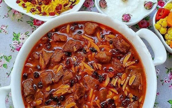 طرز تهیه انواع خورش با گوشت در خانه